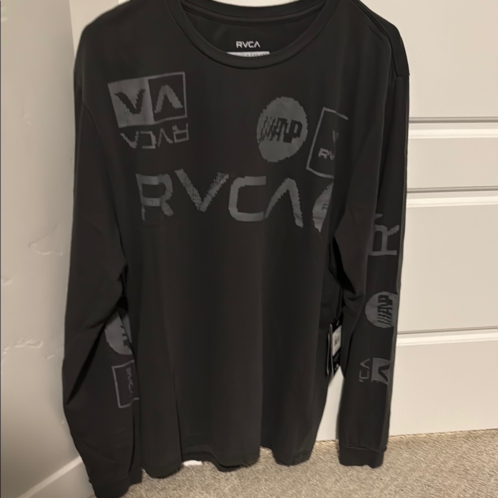 NWT - Dot Matrix Long Sleeve Tee - Black - Size L - Brand New